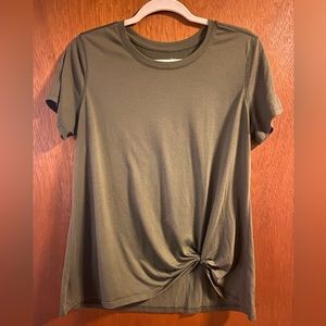 Green knot workout shirt